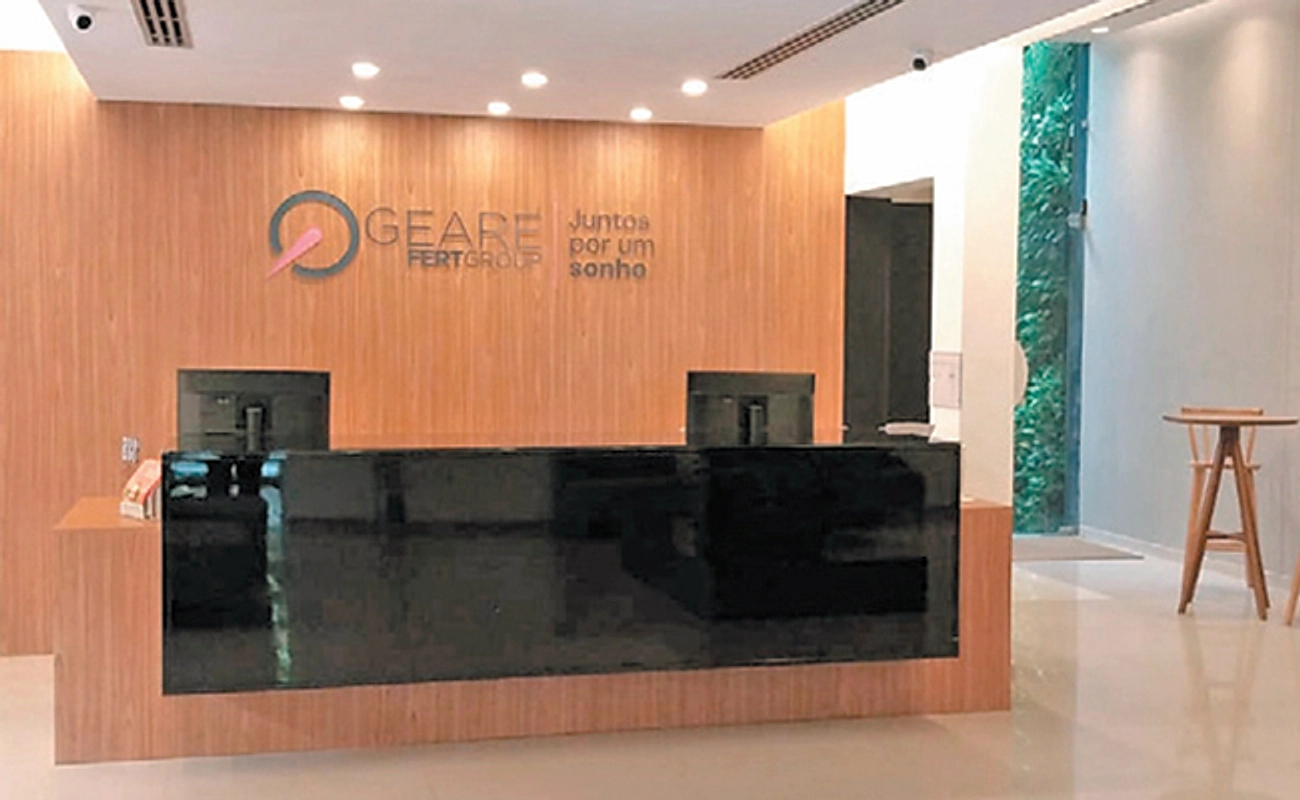 Balcão de recepção da Geare, nas Graças, Recife.